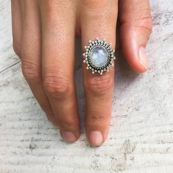 Inlaid moonstone gemstone ring