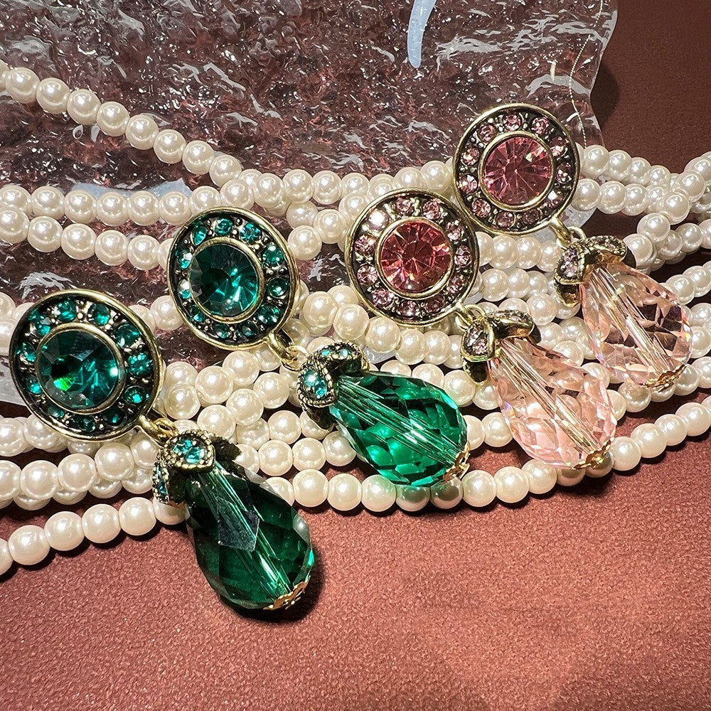 High-grade Crystal Zircon Stylish Textured Earrings