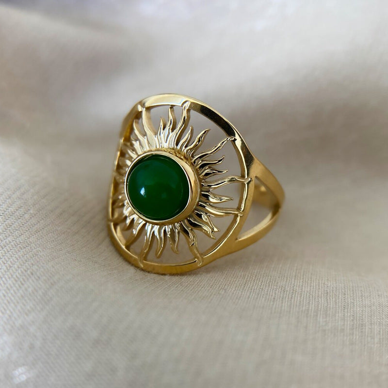 Retro Green Gemstone Sun Hollow Ring Fashion Women