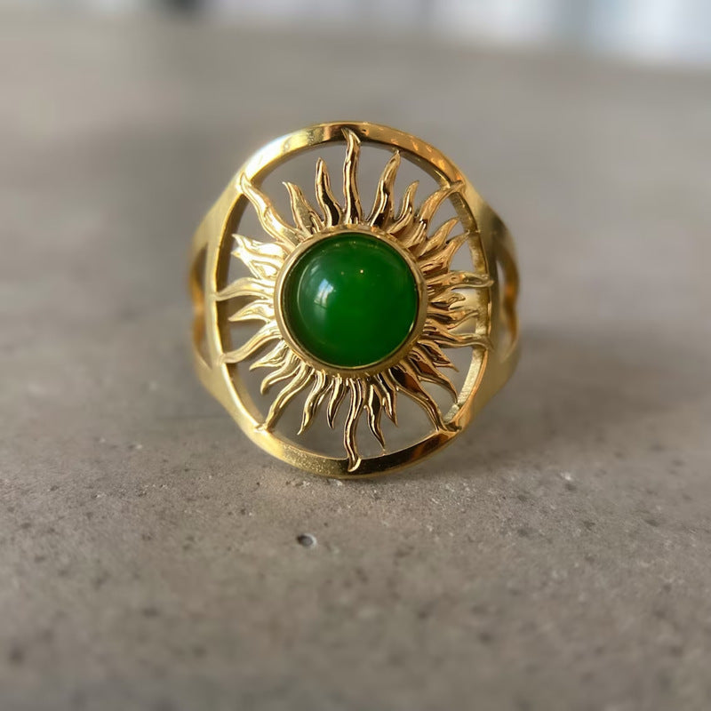 Retro Green Gemstone Sun Hollow Ring Fashion Women
