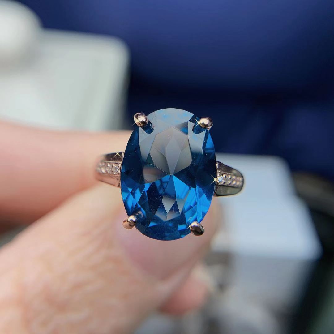 Women's Fashion Colored Gemstone Ring