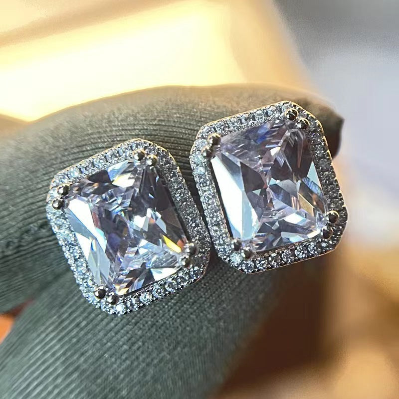 High-end Luxury Elegant Princess Rectangular Zircon Necklace