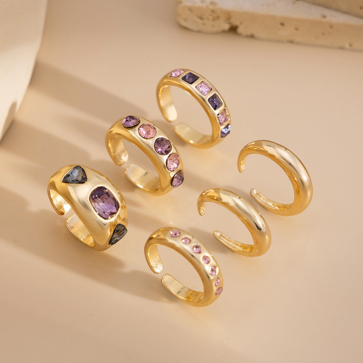 Wind Color Gemstone Inlaid Ring Suit