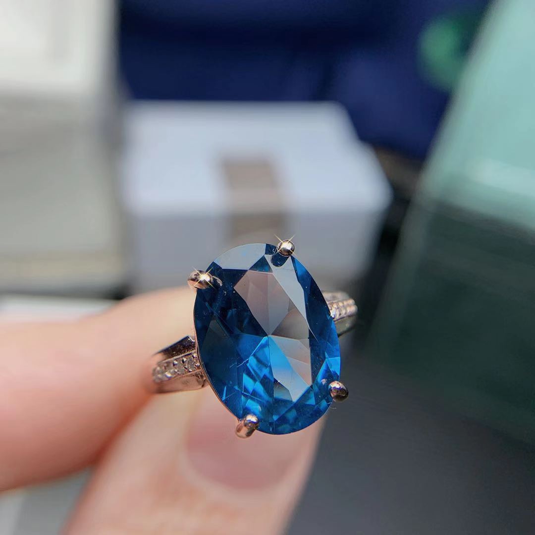Women's Fashion Colored Gemstone Ring