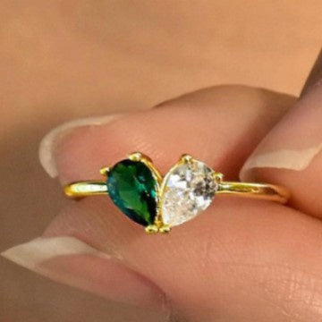 Fashionable Teardrop Gemstone Simple Women's Ring